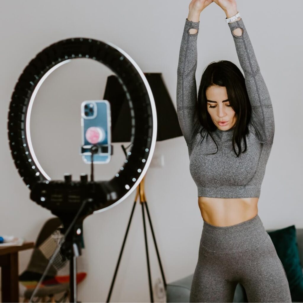 Instagram fitness influencer giving tips on personal training